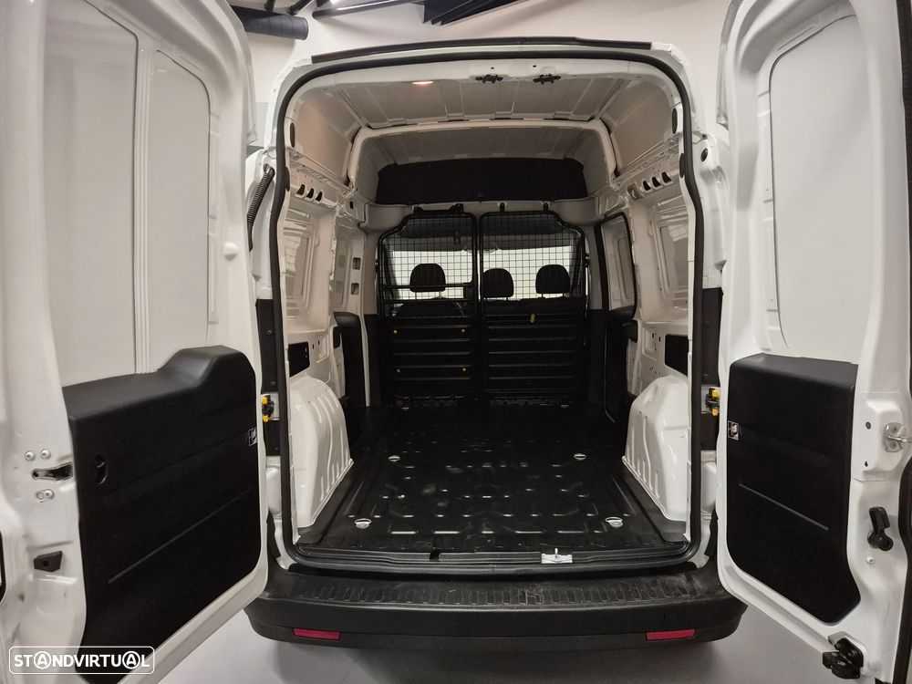 Fiat Doblo Cargo 1.6 M-jet Maxi XL - 22