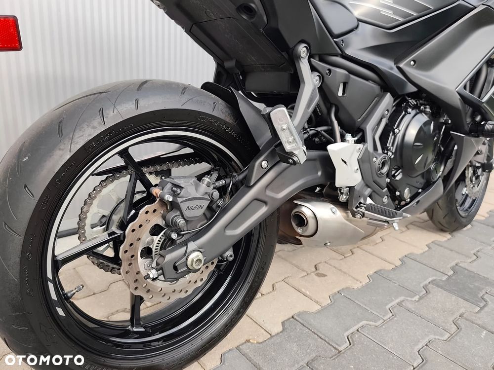 Kawasaki Ninja - 12