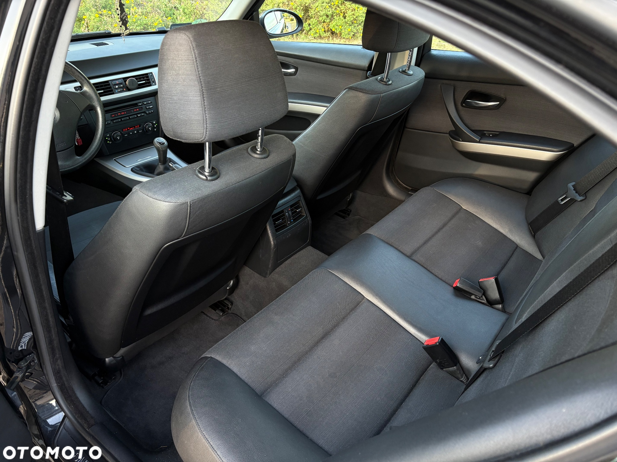 BMW Seria 3 318i - 16