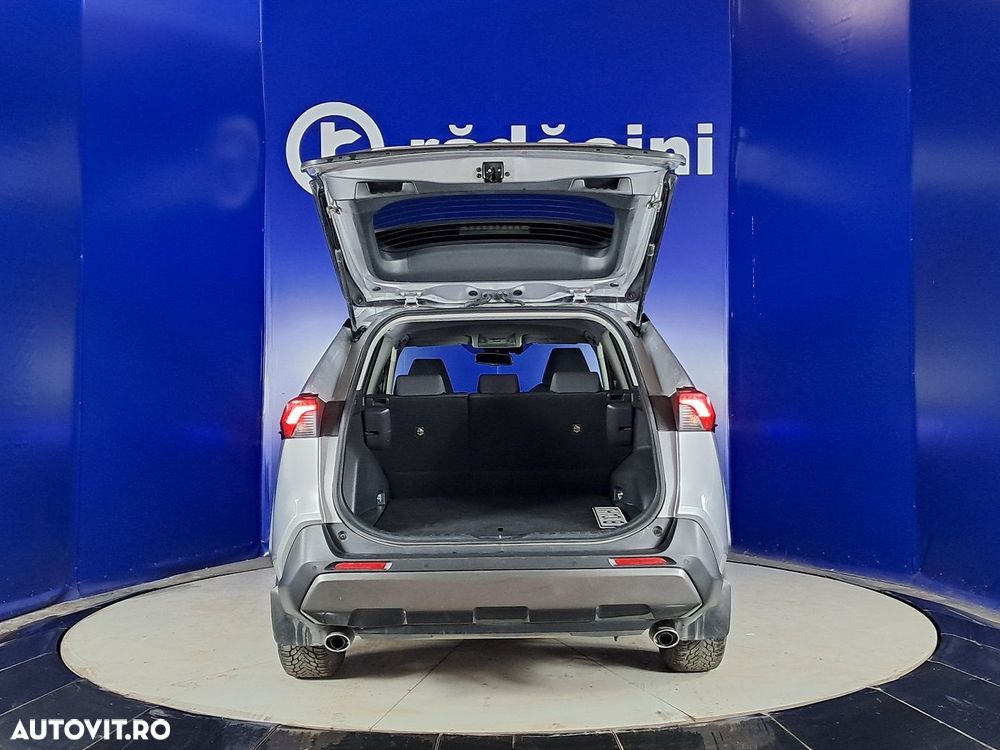 Toyota RAV4 - 18