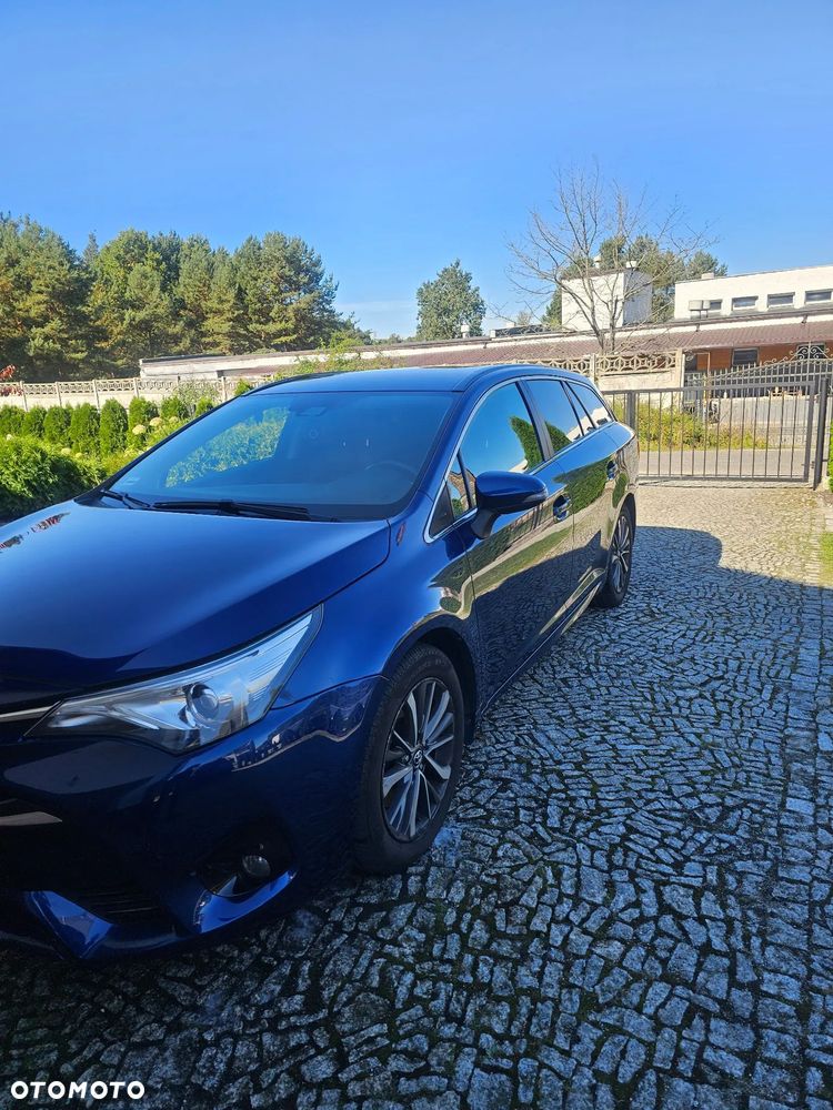 Toyota Avensis - 7