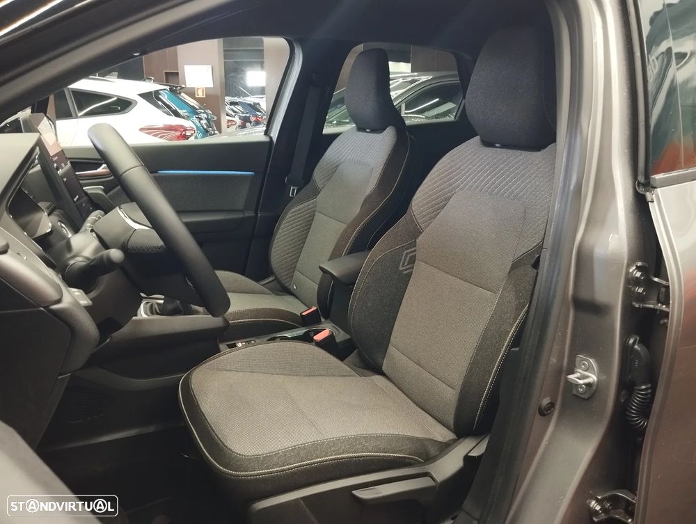 Renault Captur 1.0 TCe Techno Bi-Fuel - 17