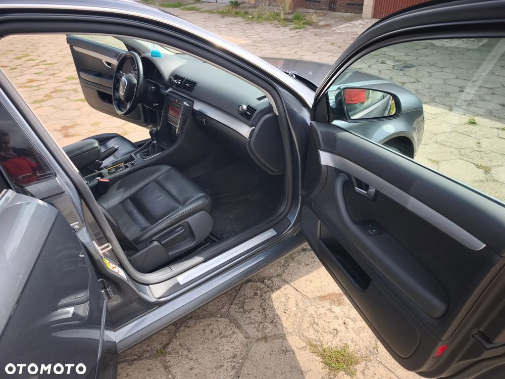Audi A4 Avant 2.0 TDI - 21