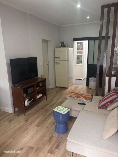 Apartamento t1 em sao domingos de benfica para arrendamento - Grande imagem: 2/11