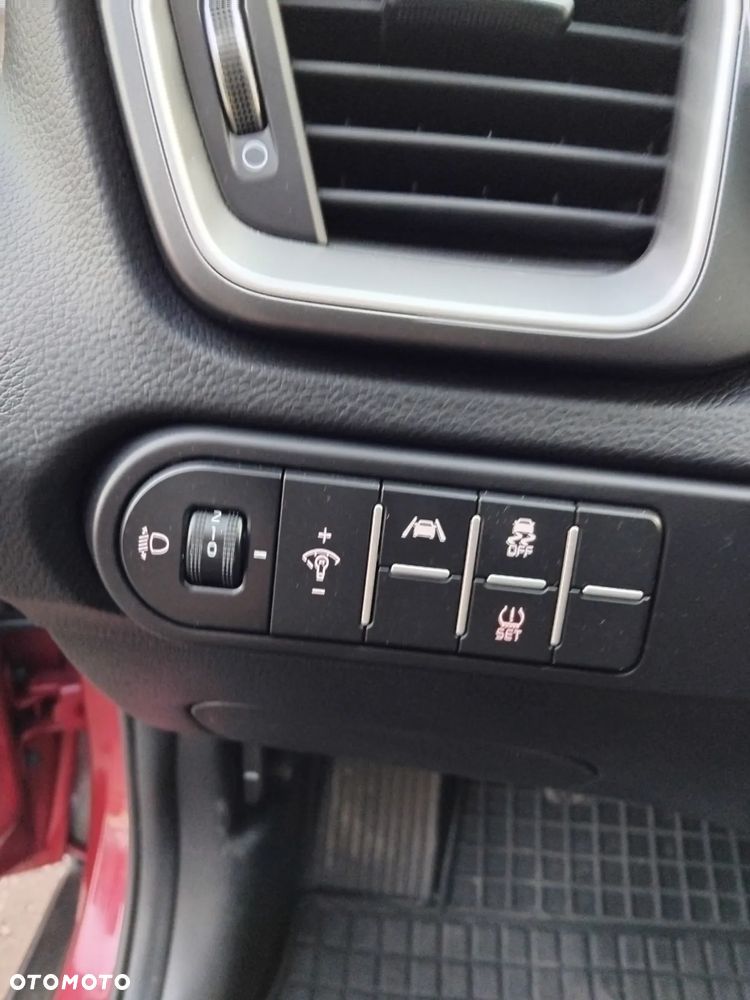 Kia XCeed 1.5 T-GDI M - 18