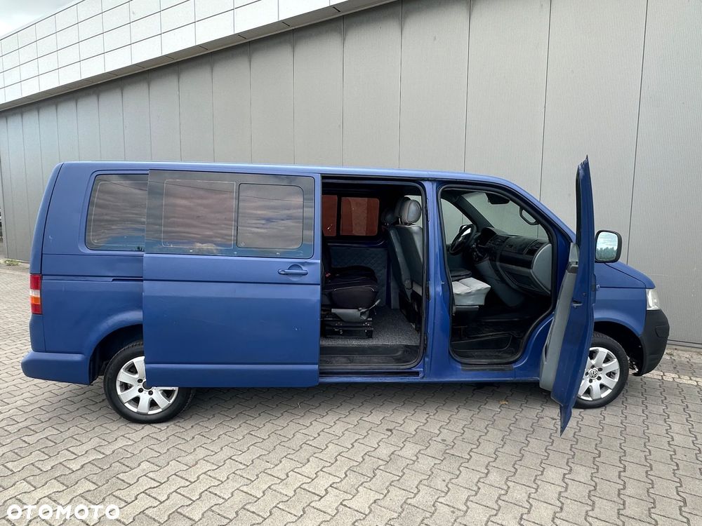 Volkswagen Caravelle - 6