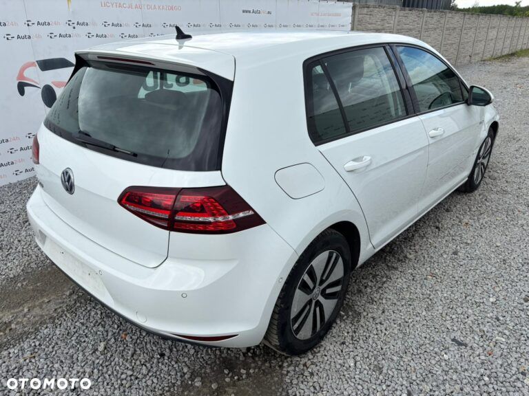 Volkswagen Golf - 3
