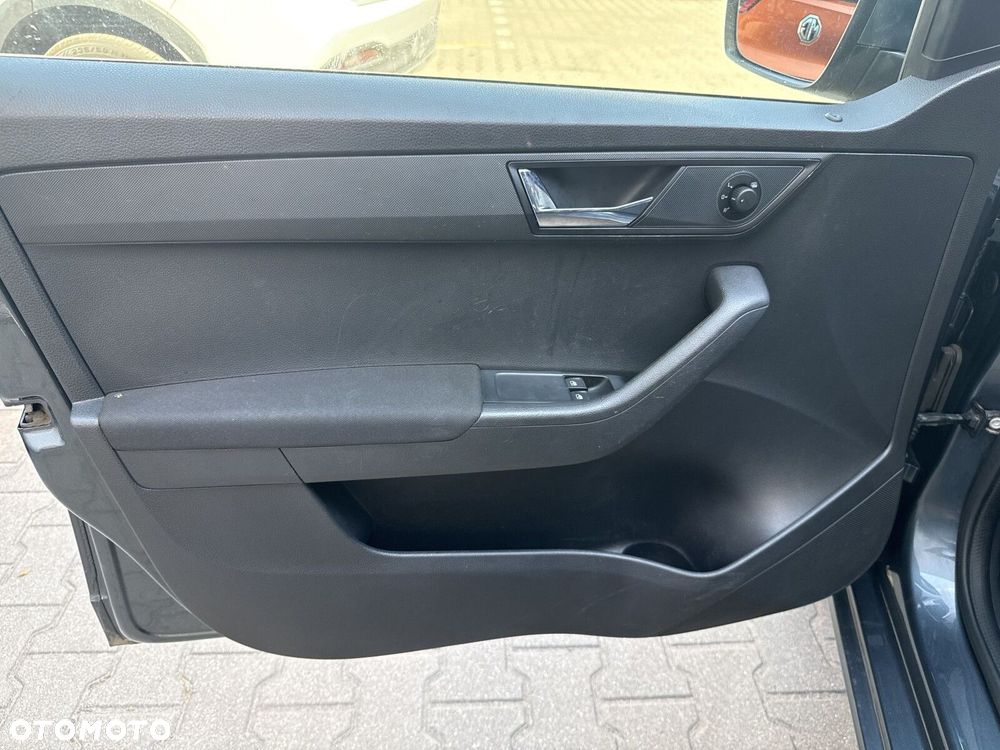 Skoda Fabia 1.0 Ambition - 11