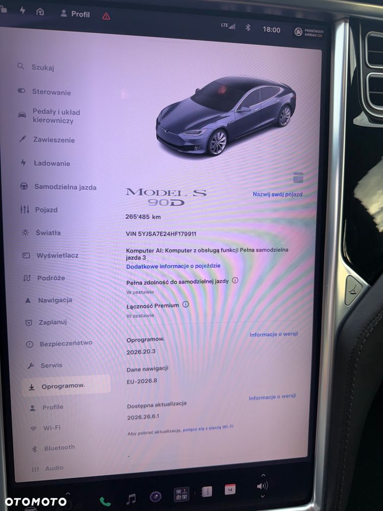 Tesla Model S - 24
