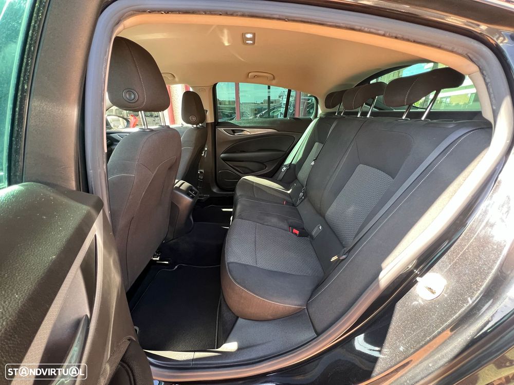 Opel Insignia Grand Sport 1.6 CDTi Dynamic - 16