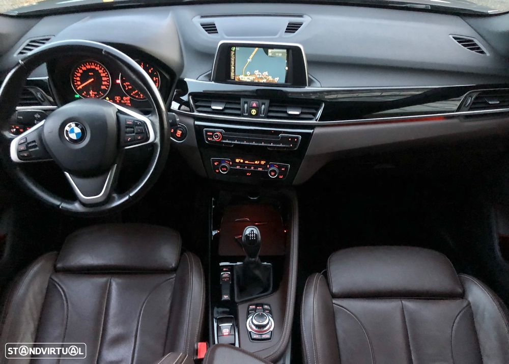 BMW X1 18 d sDrive xLine - 23