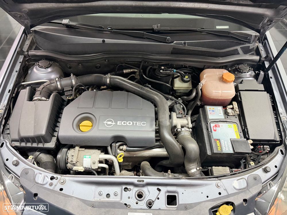Opel Astra GTC 1.7 CDTI DPF Sport - 20