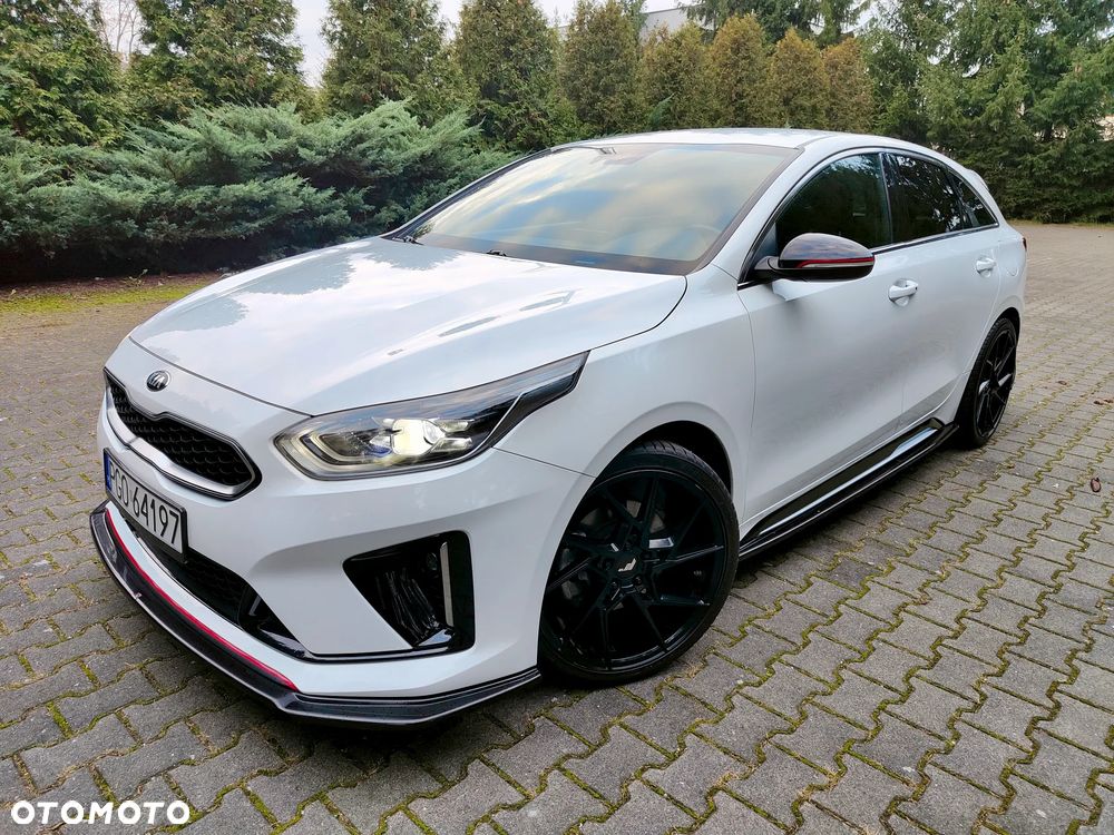 Kia ProCeed - 1