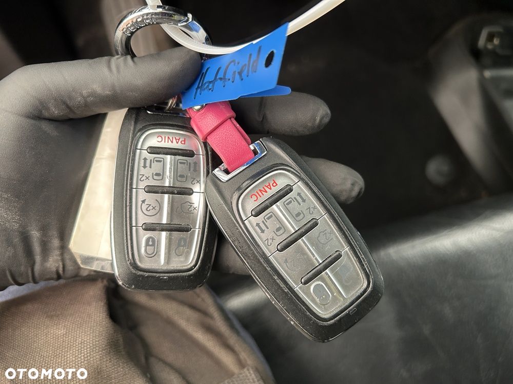 Chrysler Pacifica - 27