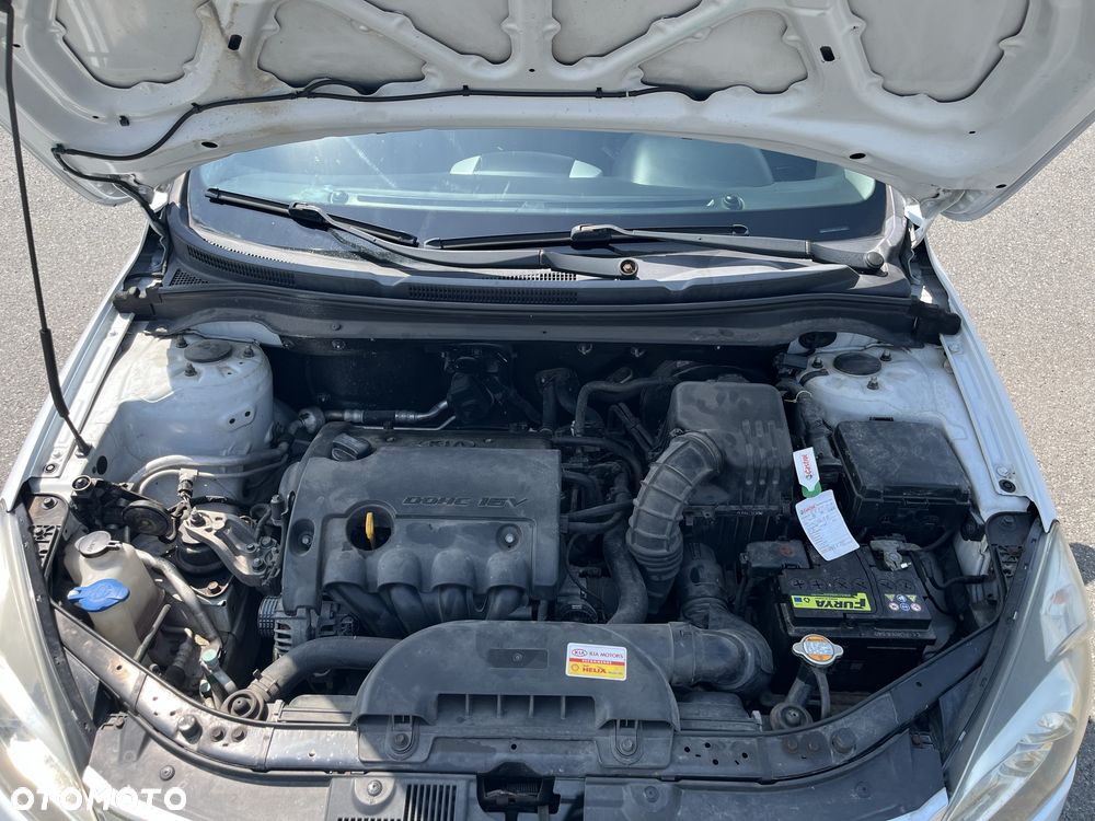 Kia Ceed - 6