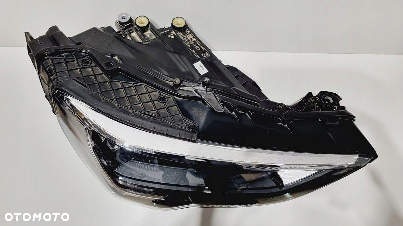 REFLEKTOR PRAWY FULL LED AUDI Q3 83A941012 EUROPA - 3