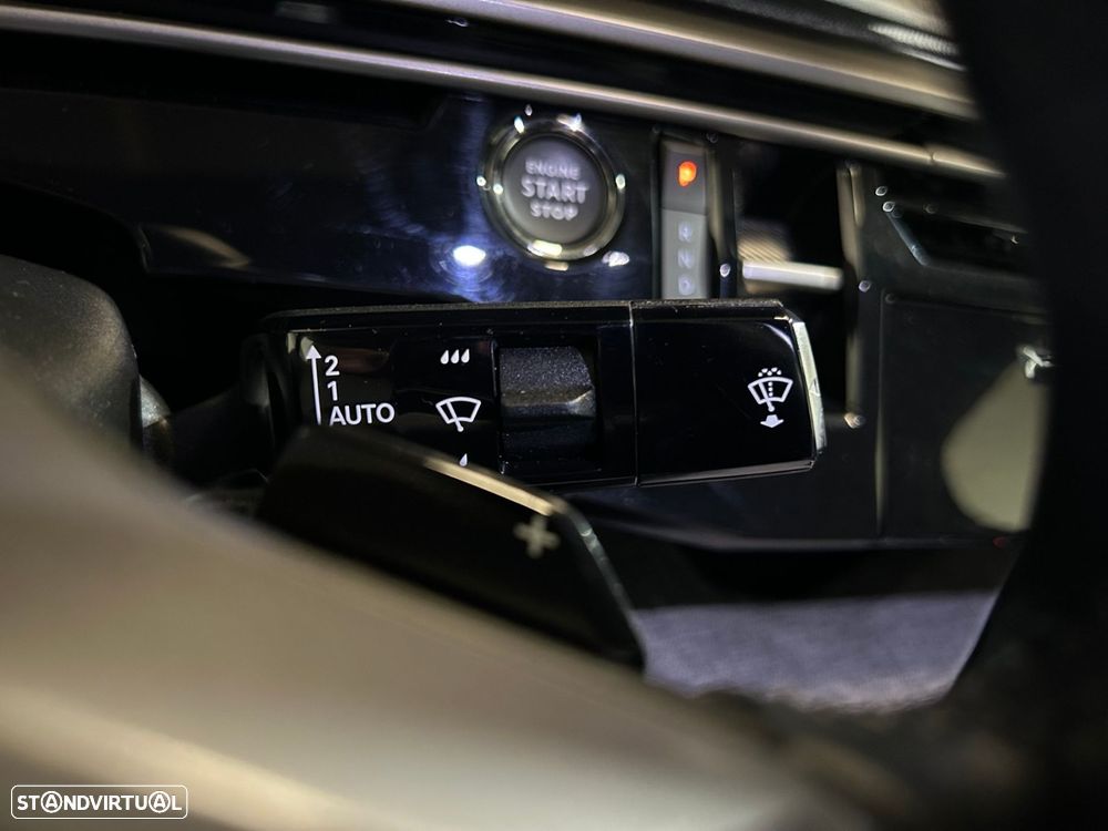Peugeot 3008 1.2 Hybrid Allure Pack e-DCS6 - 30