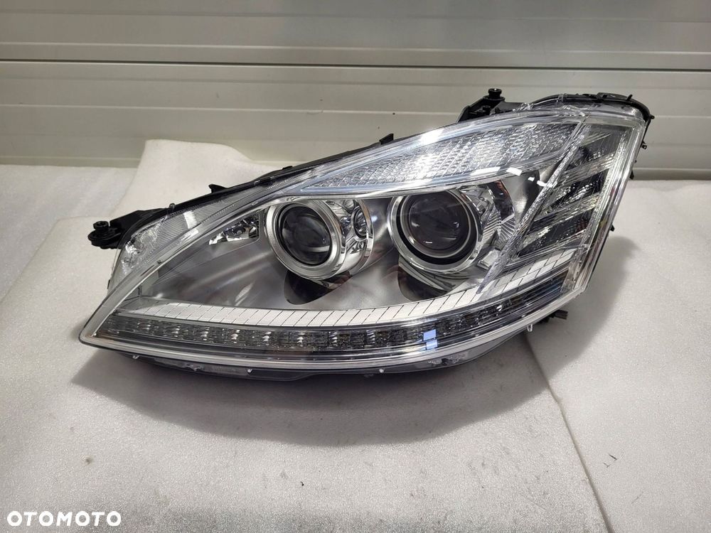 mercedes-benz s klasa w221 lift xenon przód strona lewa a2218207339 - 1