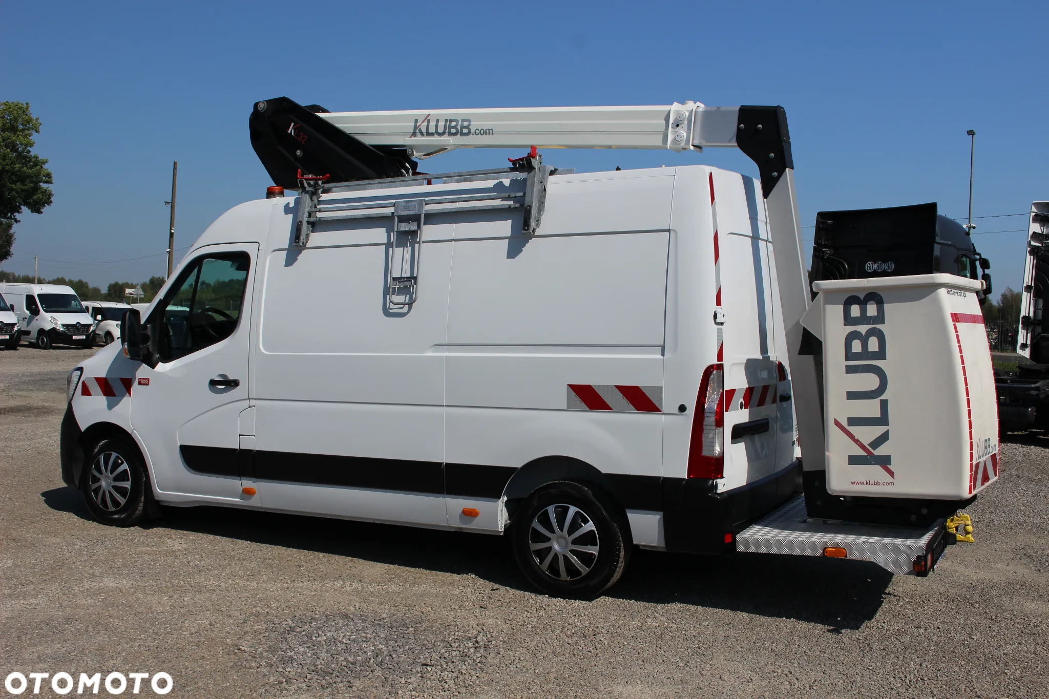 Renault MASTER 2.3 DCI 145 KM*/PODNOŚNIK KOSZOWY KLUBB 12.5M/*SERWIS*/ STAN IDEALNY / - 8