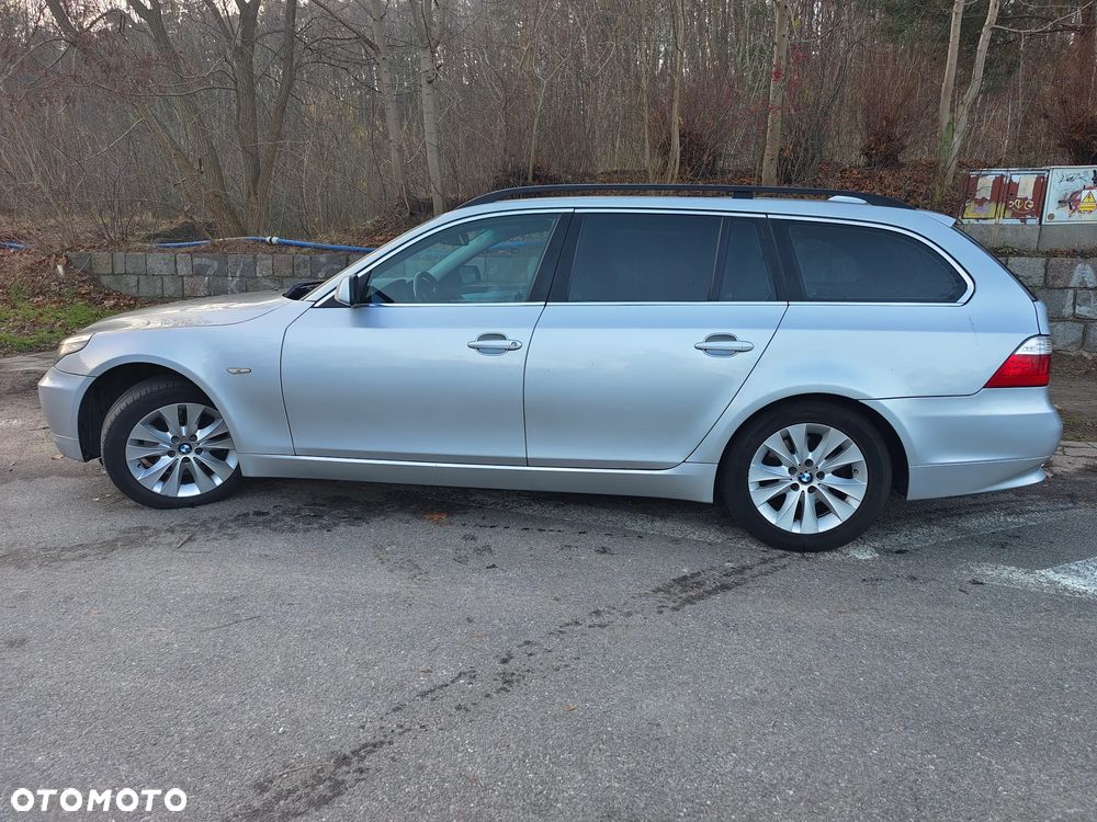 BMW Seria 5 520d Touring - 3