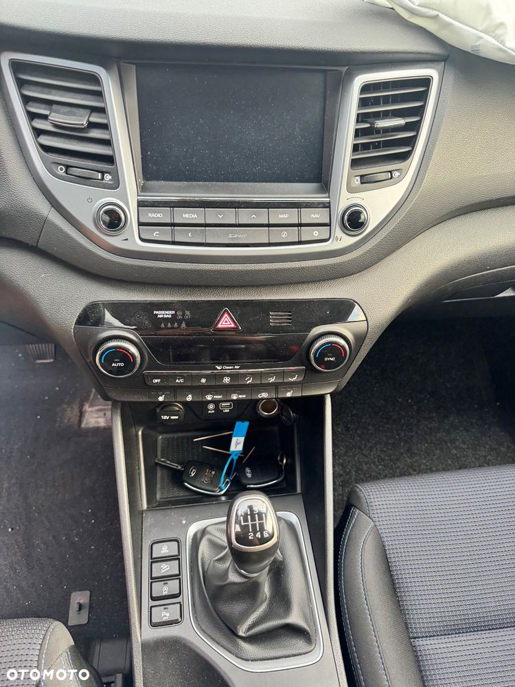 Hyundai Tucson 1.6 GDI BlueDrive Style 2WD - 20