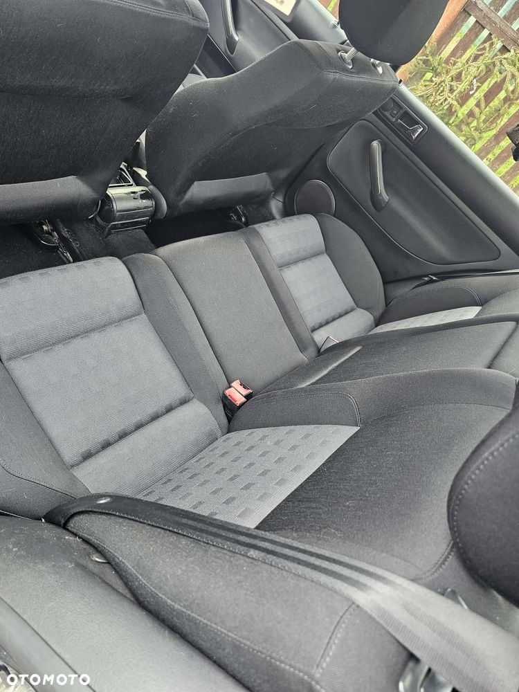 Volkswagen Bora 1.6 Comfortline - 9