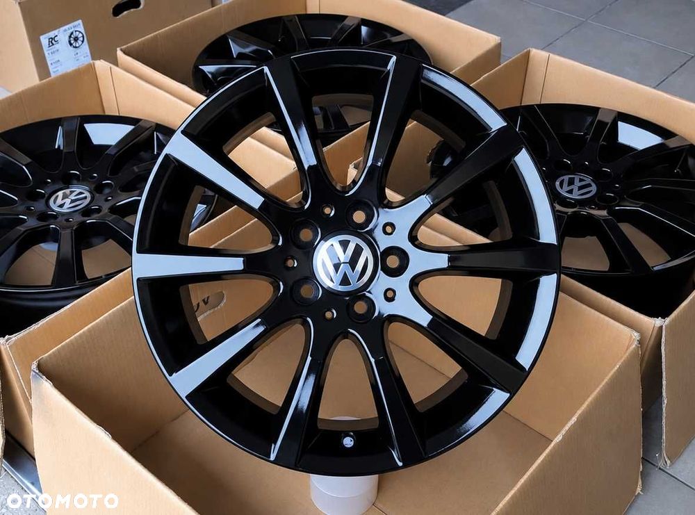 Alufelgi 17 5x112 VW Golf Passat Touran Jetta Caddy T-Roc Czarne 738#