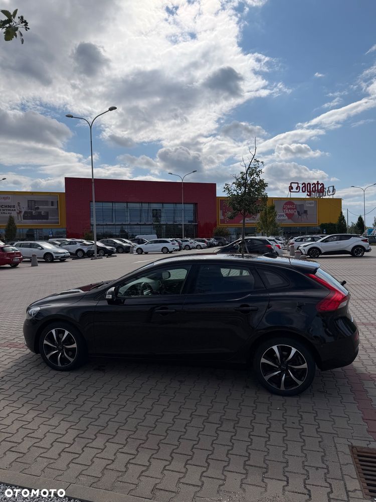 Volvo V40 T2 - 8