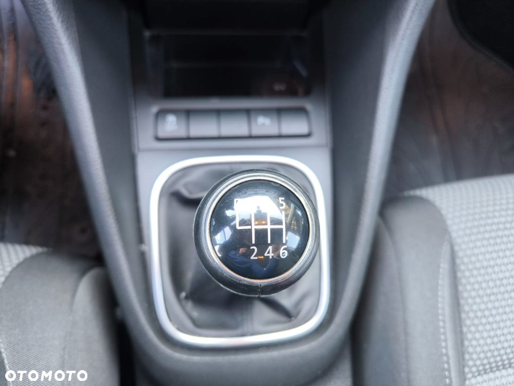 Volkswagen Golf - 36