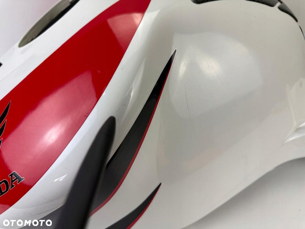 Nakładka zbiornika paliwa Honda CBR 1000RR SC57 B 2006-07 - 11