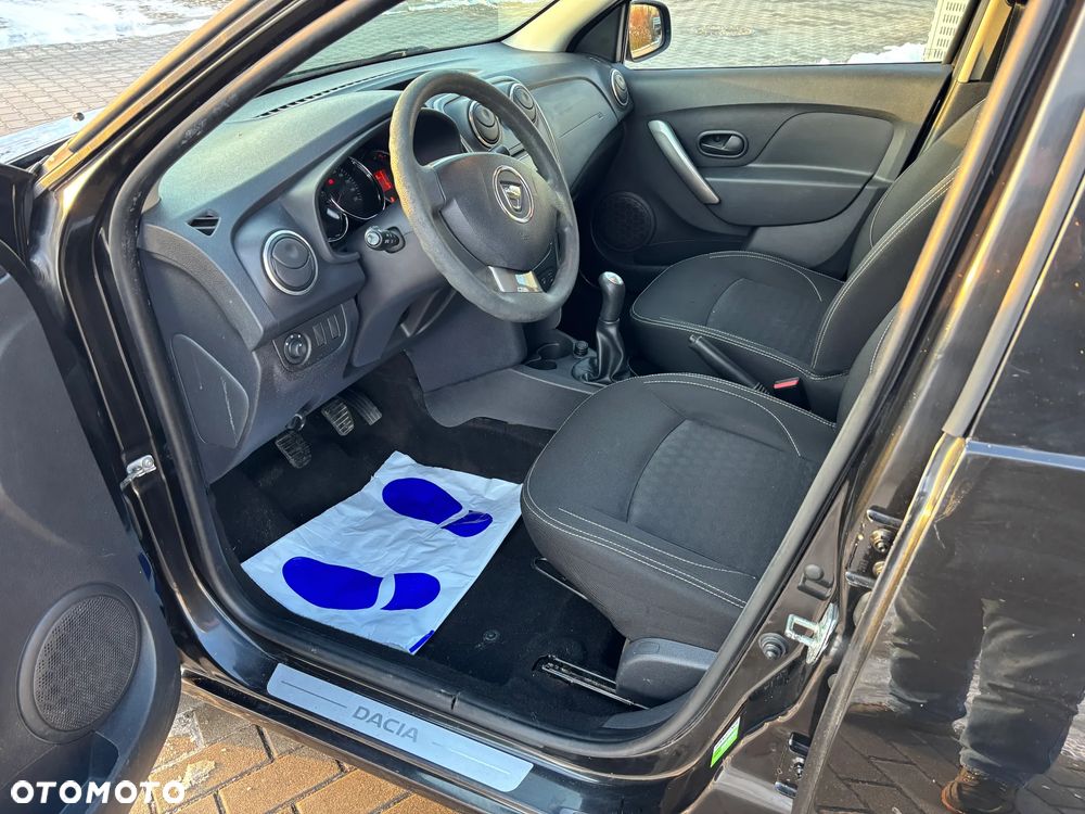 Dacia Logan 1.2 16V 75 Laureate - 10