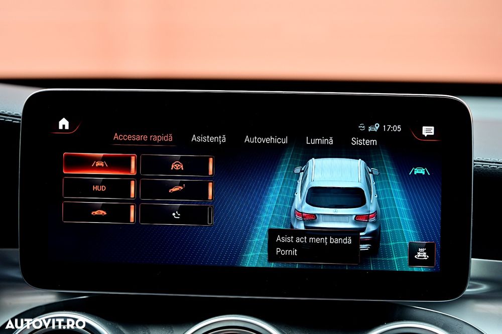 Mercedes-Benz GLC 300 e 4Matic 9G-TRONIC AMG Line Plus - 26