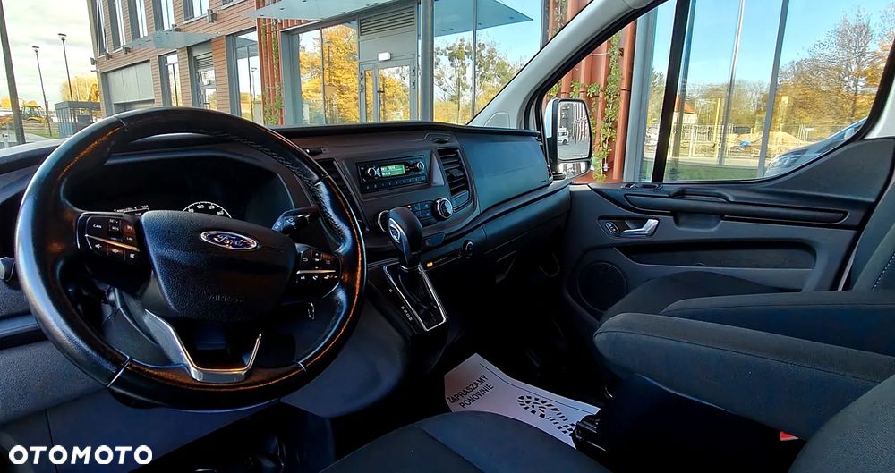 Ford TRANSIT CUSTOM - 9