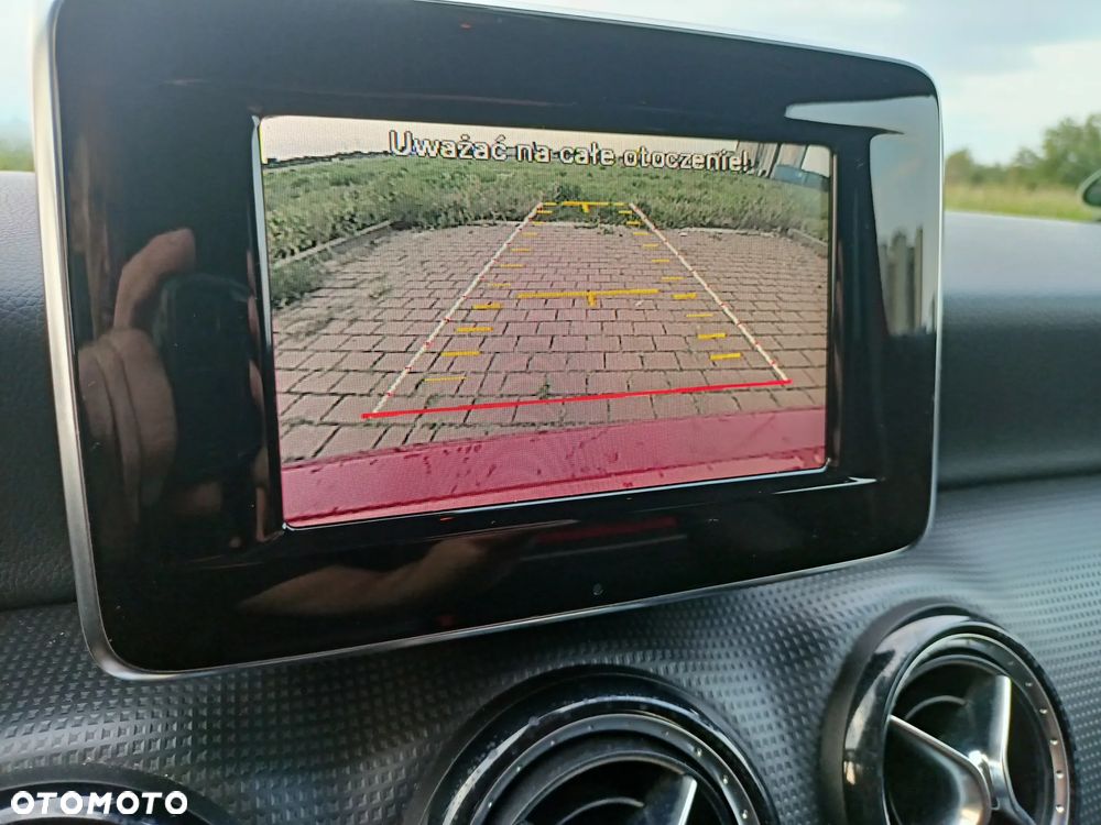 Mercedes-Benz Klasa A 200 (BlueEFFICIENCY) - 12
