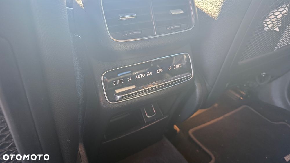 Mercedes-Benz GLE 300 d 4-Matic - 8