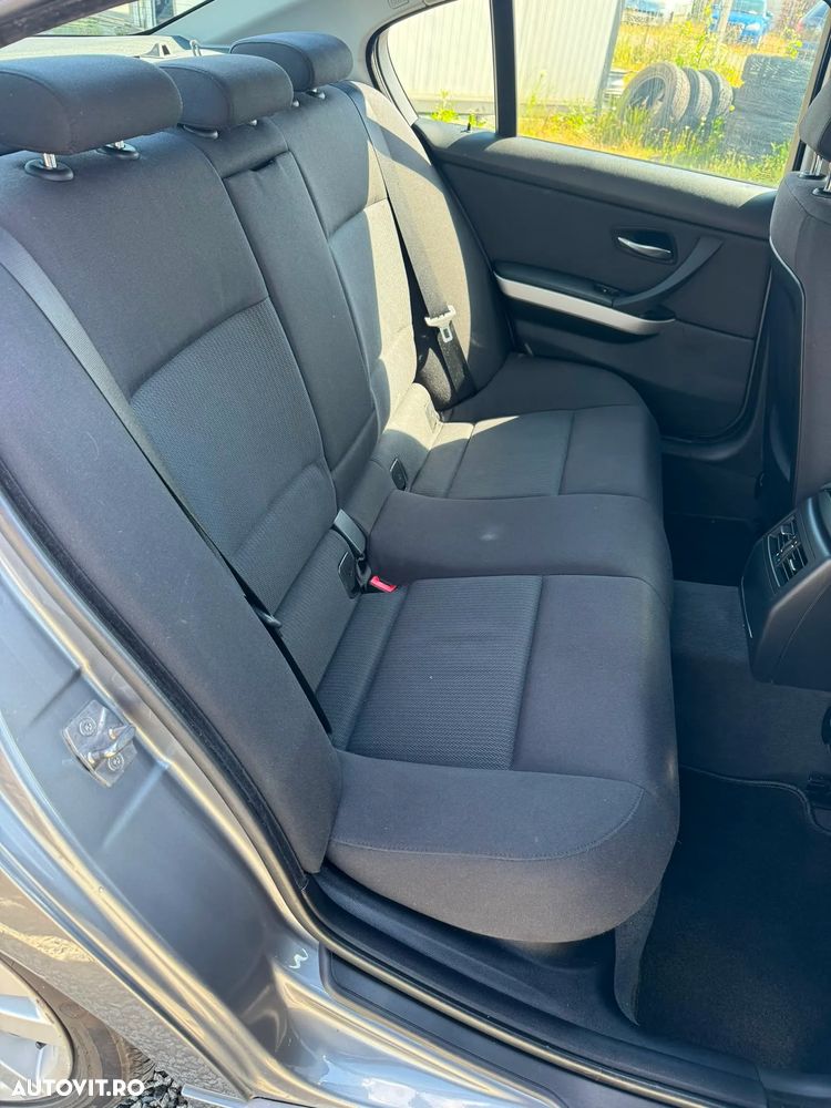 BMW Seria 3 318i - 16