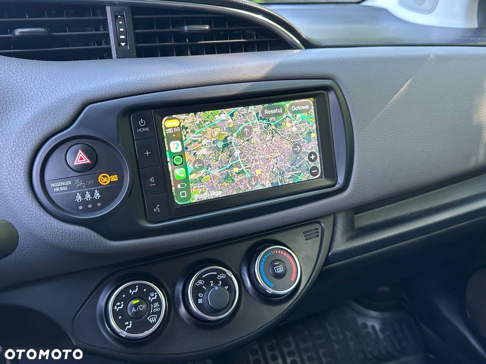 Toyota Yaris 1.5 Premium - 17