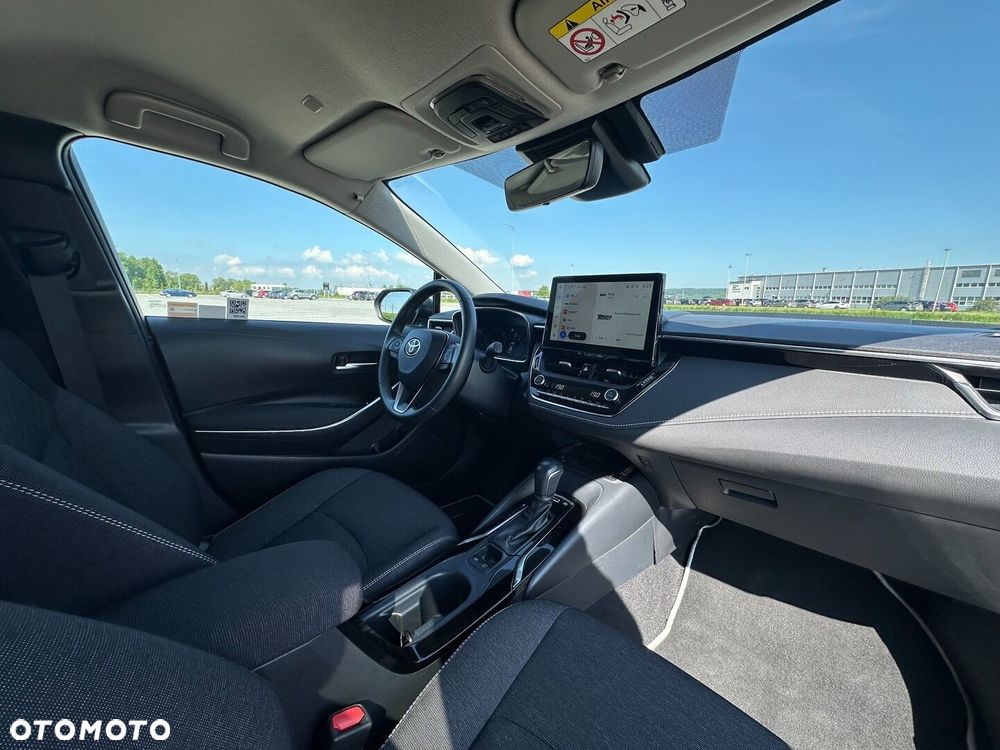 Toyota Corolla 1.8 Hybrid Style - 18