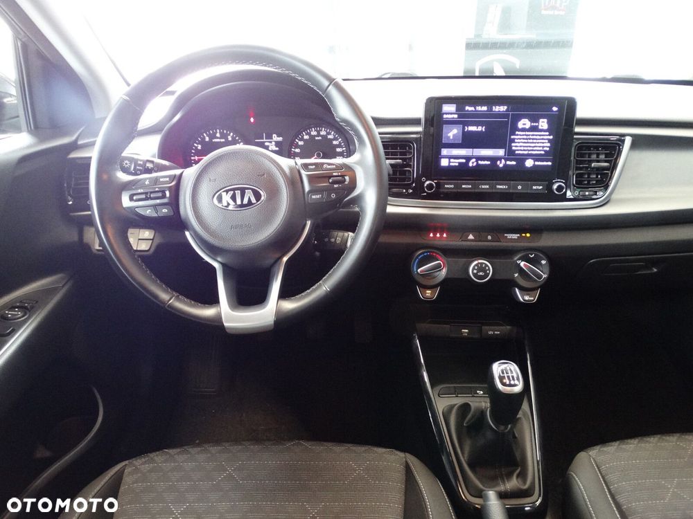 Kia Rio - 15