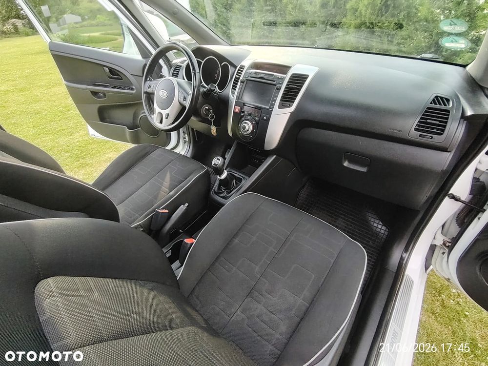 Kia Venga 1.4 CRDi S - 29
