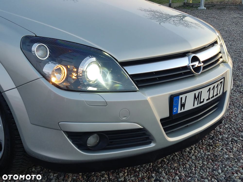 Opel Astra 1.6 Elegance Easytronic - 26