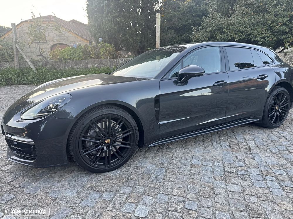 Porsche Panamera 4 E-Hybrid - 5