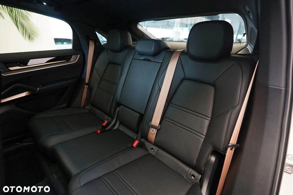 Porsche Cayenne Standard - 11