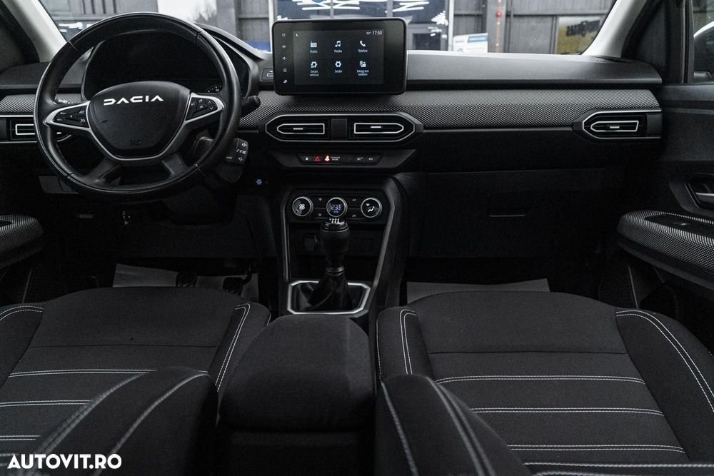 Dacia Logan TCe 90 MT6 Prestige - 33