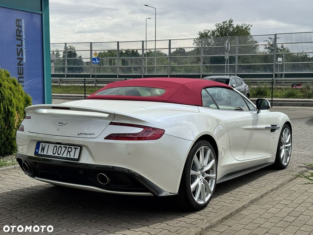 Aston Martin Vanquish - 9