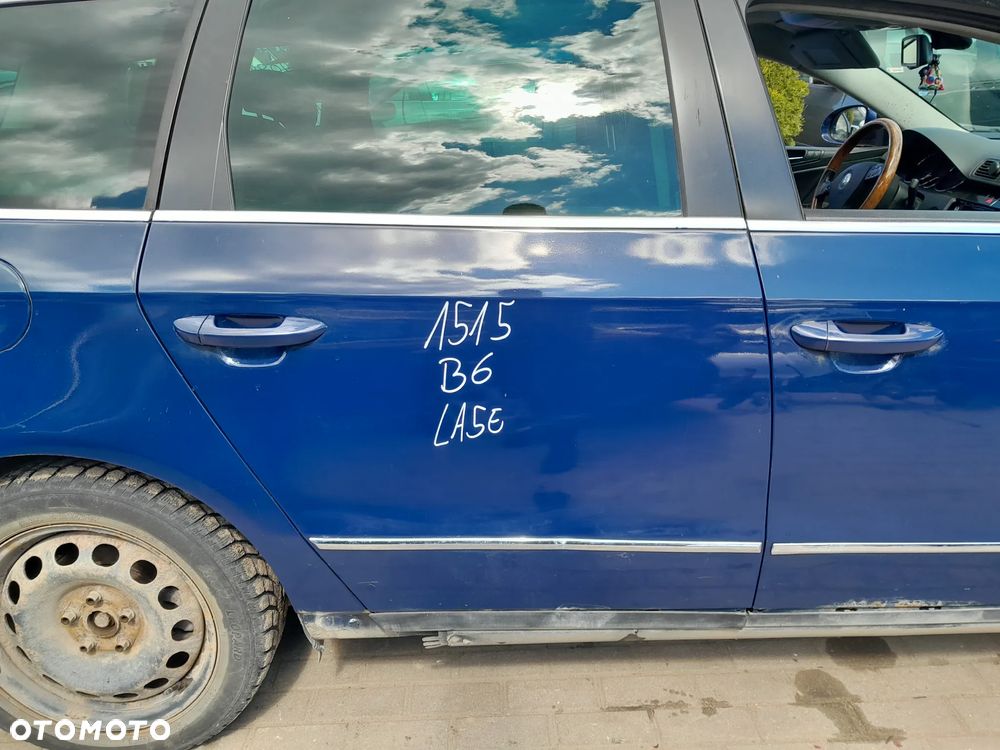 VW PASSAT B6 DRZWI PRAWE TYLNE PRAWY TYŁ KOMBI KOLOR: LA5E - 1