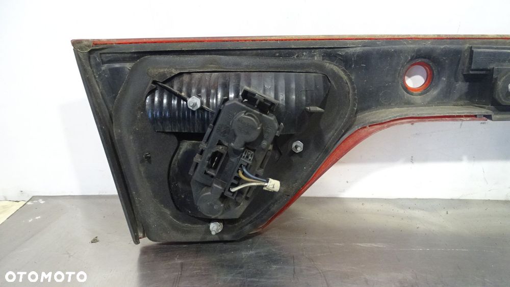 BLENDA KLAPY BAGAŻNIKA SEAT TOLEDO II 1.6 - 13