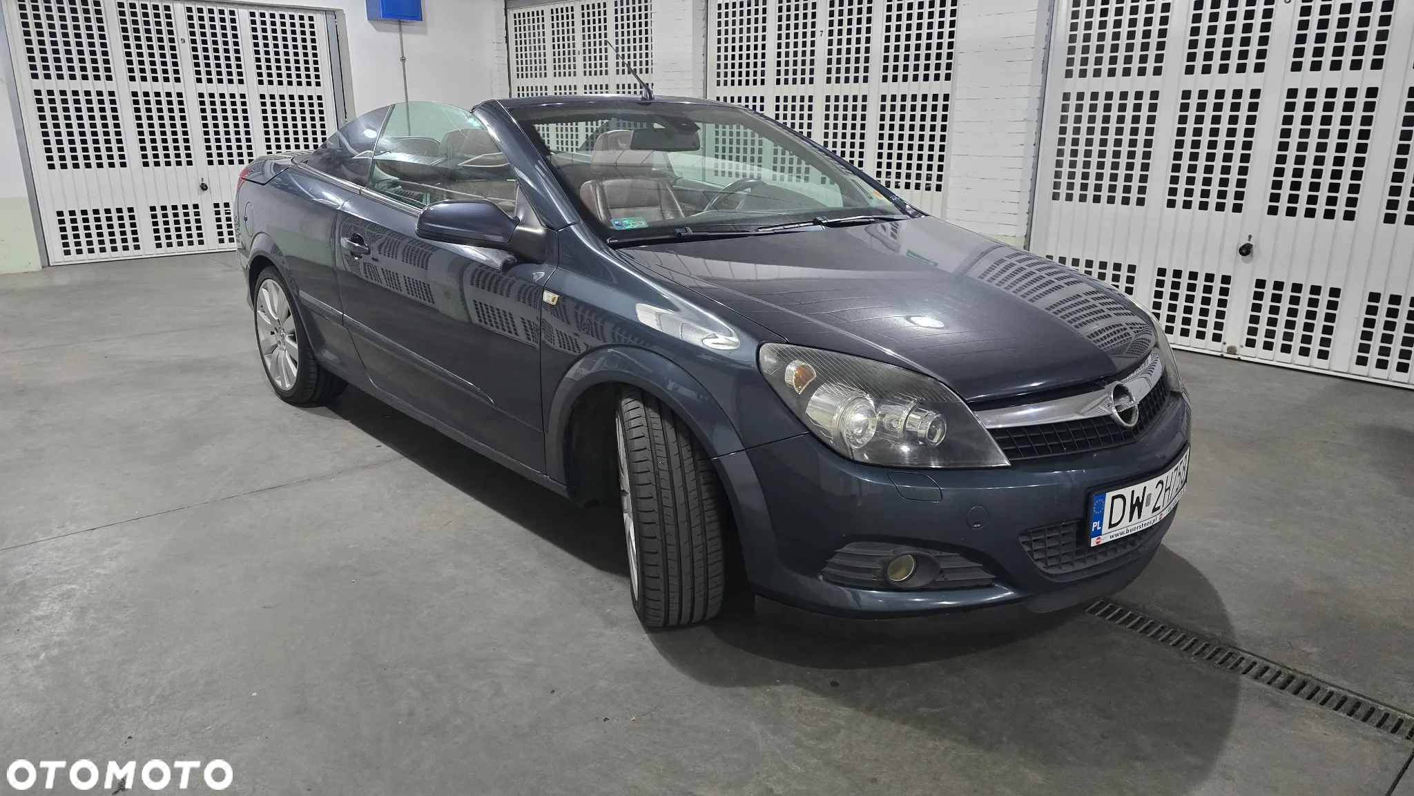 Opel Astra Twin Top 1.9 CDTI Cosmo - 24