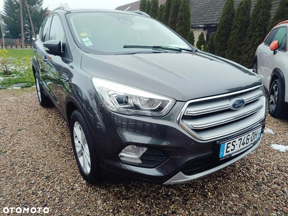 Ford Kuga 1.5 TDCi 2x4 Titanium - 1
