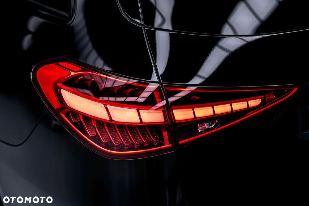 Mercedes-Benz Klasa C 300 mHEV 4-Matic AMG - 10